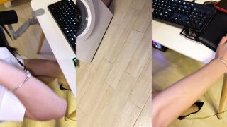 妹子玩電腦被要求口交