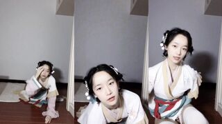 少女バキューム漢服の誘惑