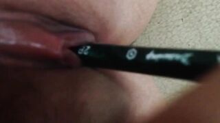 鉛筆深入嫩穴