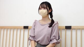 美少女のおっぱいマッサージ