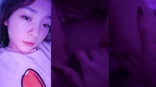私は自分の動画を投稿して自慰するのが好きです