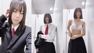 日本の妹が制服を脱いで自撮り