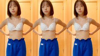 制服大學生妹妹思春期自摸 8