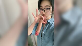 清純眼鏡兔牙騷妹子自拍6