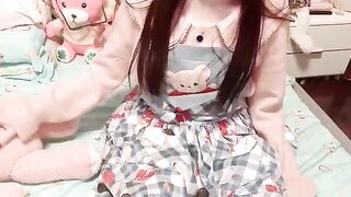 白絲蘿莉塔少女自慰1