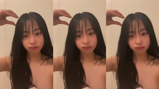 可愛日本妹妹洗澡自拍