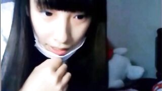 日本平頭妹妹視頻自慰被偷錄