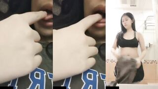 嫩妹妹脫衣自拍