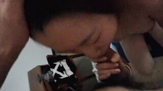 妹妹口交吃肉棒吃的很香