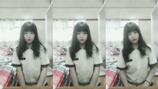 可愛大奶小妹妹秀身材