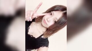 やらしくちんぽ咥えたまま